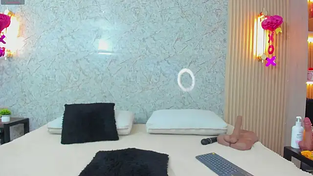 Antonella west online show from February 3, 7:40 pm