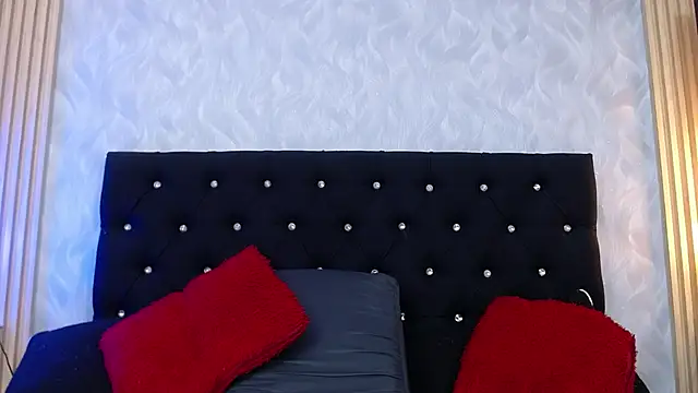 xandrinakarzon online show from November 28, 8:01 pm