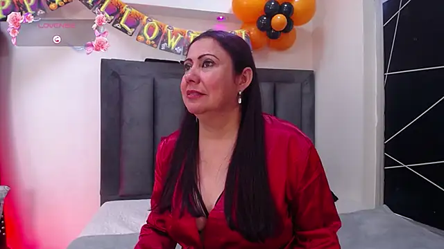 EmmaJhomson online show from October 6, 8:13 pm