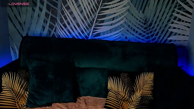 ChristyCrayme online show from November 9, 11:33 pm