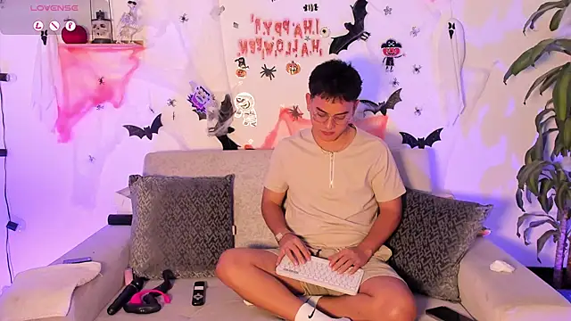 Young Ben online show from October 14, 3:42 am