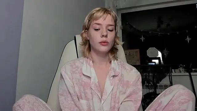  CuteAsFuck  online show from October 4, 2:32 pm