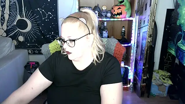 Kinky Witch online show from April 8, 4:31 pm