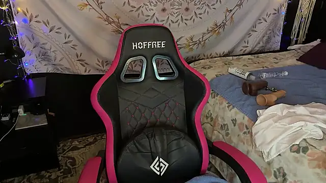 BossMomma0387 online show from November 20, 1:50 am