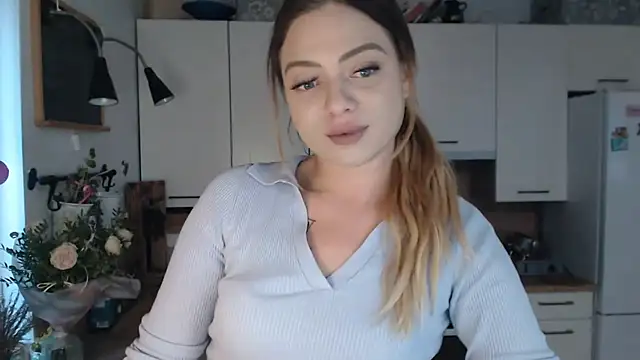 BuffyxLUST online show from September 17, 7:50 am