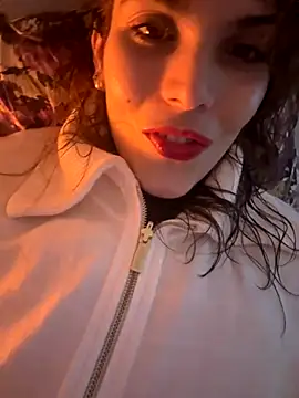 refem9 online show from November 1, 6:45 pm