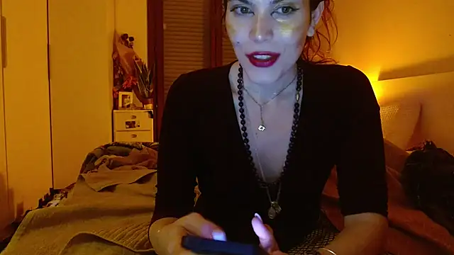 refem9 online show from December 15, 11:43 pm