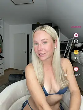 celis secret online show from July 13, 8:15 am