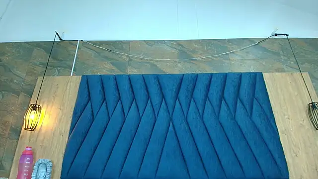 Emma Valencia 001 online show from September 13, 8:28 pm