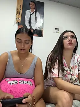 nicolexxaleja online show from February 9, 4:15 am