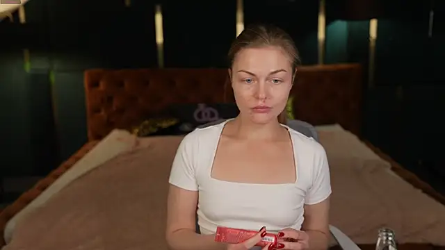 MissKaitrin online show from September 26, 7:00 pm