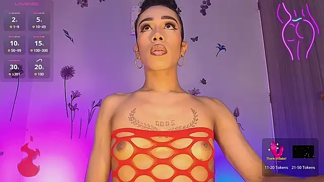 Barbydominant fetish online show from September 29, 5:29 pm