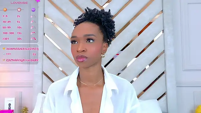 Agatha-Adams online show from October 17, 2:20 pm