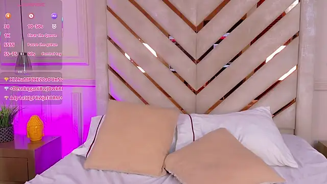 Agatha-Adams online show from November 14, 3:23 pm