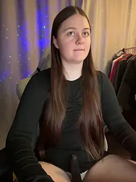 Cuty Kitty online show from December 21, 11:41 pm