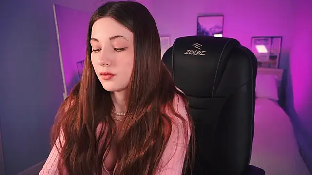 Kimmie shine online show from February 19, 2:16 pm