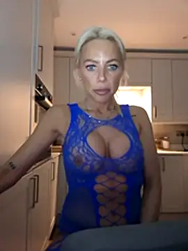 Bellarose xx online show from April 8, 10:01 pm