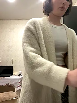 ZariaFlame online show from December 5, 9:05 pm