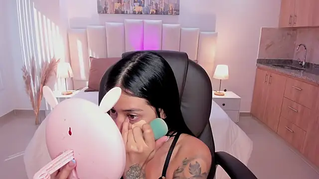 miranda crawfor online show from September 13, 12:46 pm