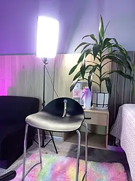 Atenea Clerk online show from March 11, 1:25 pm