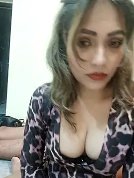 zoyarathore online show from September 22, 5:55 pm