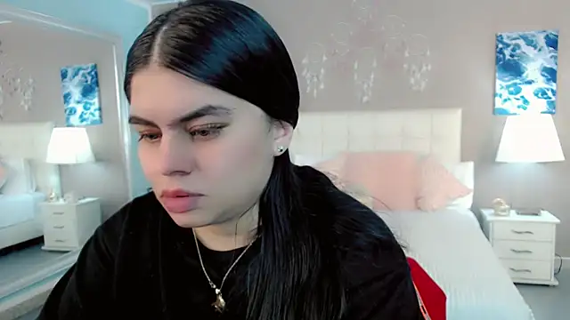 maddissonivanova online show from November 19, 7:14 pm