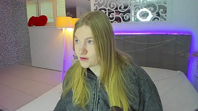 AshleyJoness online show from December 14, 6:08 am