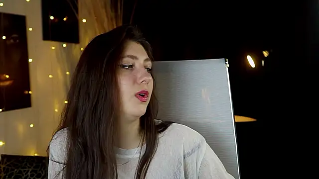 Mary Miiller online show from March 3, 9:26 am