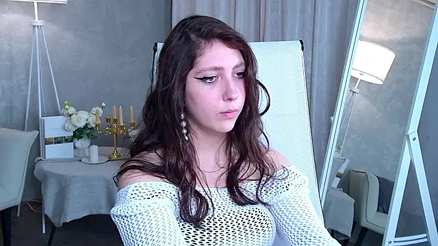 Mary Miiller online show from November 25, 11:23 am