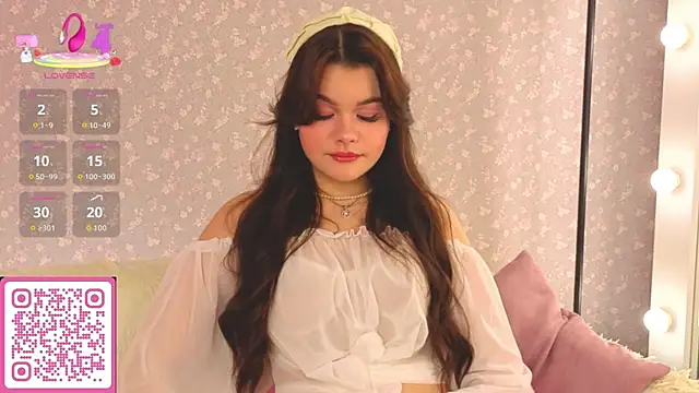 ShyEmma  online show from September 28, 1:23 am