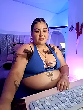 AndreaKinky online show from October 26, 8:43 am