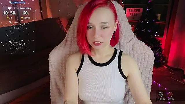 NaomiYoru online show from January 10, 8:35 pm