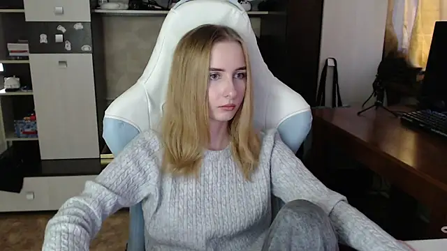 Cutti Crystal online show from October 11, 8:41 am