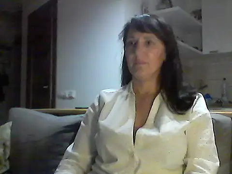 Elena48324 online show from September 30, 5:18 pm