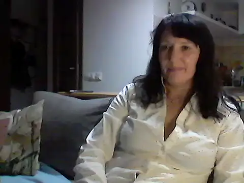 Elena48324 online show from October 11, 7:38 pm