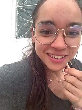 Dafne Mel online show from January 16, 8:05 pm