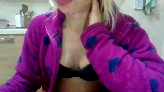 Kelly80 online show from February 18, 3:49 am