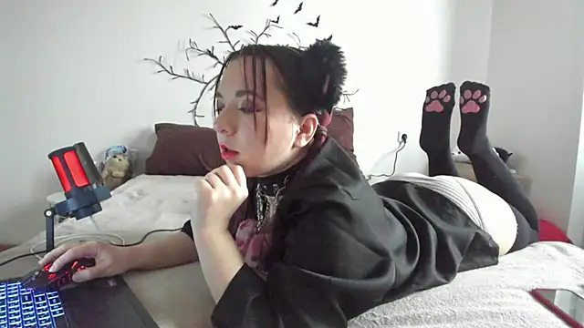 VellvetAnders online show from November 11, 8:11 am