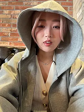 winter11 online show from March 11, 6:06 am