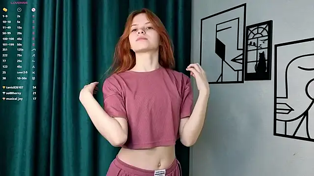 SynnoveBann online show from September 13, 1:24 am