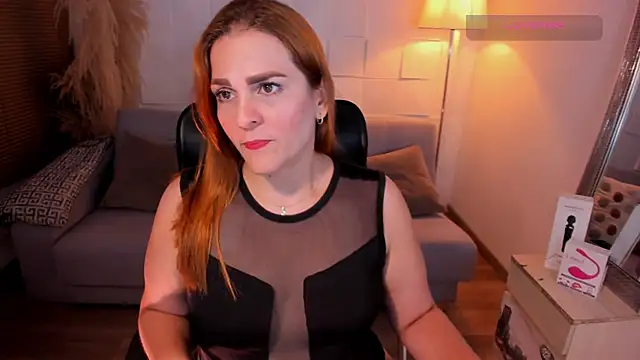 iamxamira online show from November 12, 12:25 pm