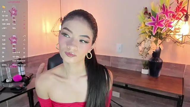 LussieWillow online show from September 25, 11:53 am