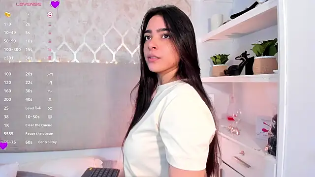 KamilaBetancourt online show from March 7, 1:51 pm