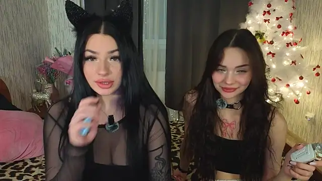 honey     bunny online show from January 7, 5:05 pm