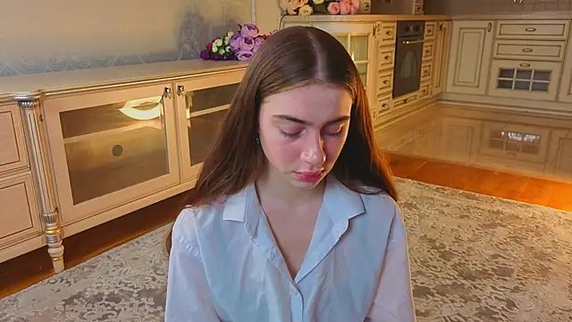 EadlinGillim online show from October 30, 3:09 am