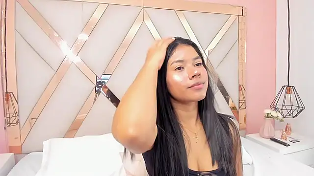 samantaa shy online show from November 18, 11:48 pm