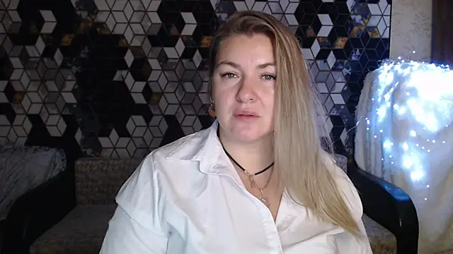 NikaSkylink online show from December 3, 8:11 pm