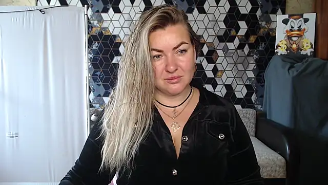 NikaSkylink online show from June 2, 5:30 am
