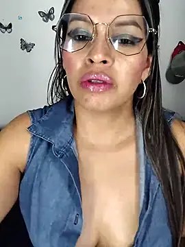 AntonelaMorriz online show from December 19, 8:17 am