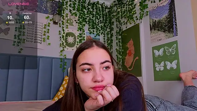 Ashley Pierce online show from October 16, 5:10 am